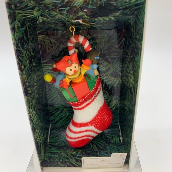 Hallmark 1981 “A Well-Stocked Stocking” Tree Trimmer Keepsake Ornament NIB - Picture 9 of 9